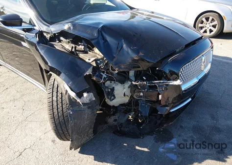 2018 Lincoln Continental Select из США, поврежденный, VIN 1LN6L9SK5J5603224